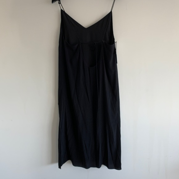 Dress - Picture 5 of 6